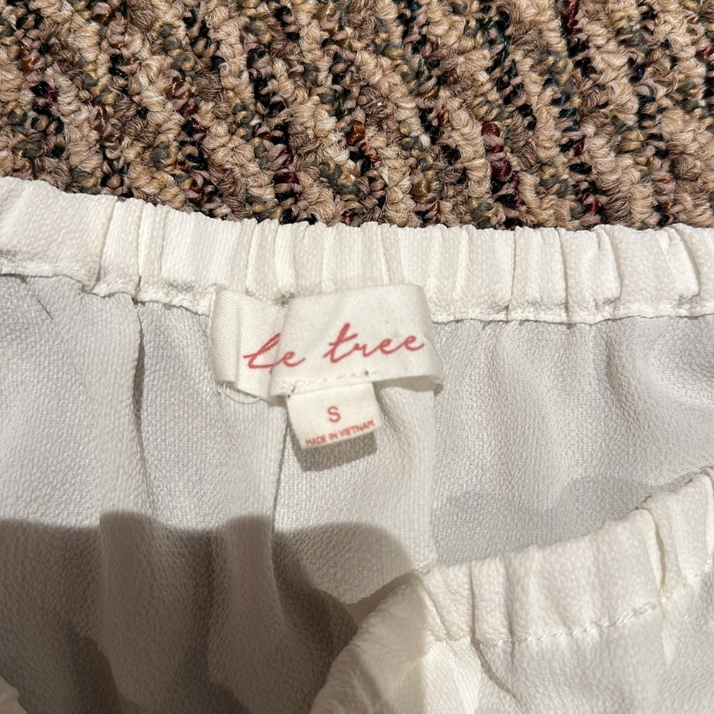 White chiffon off the shoulder top - Picture 3 of 3